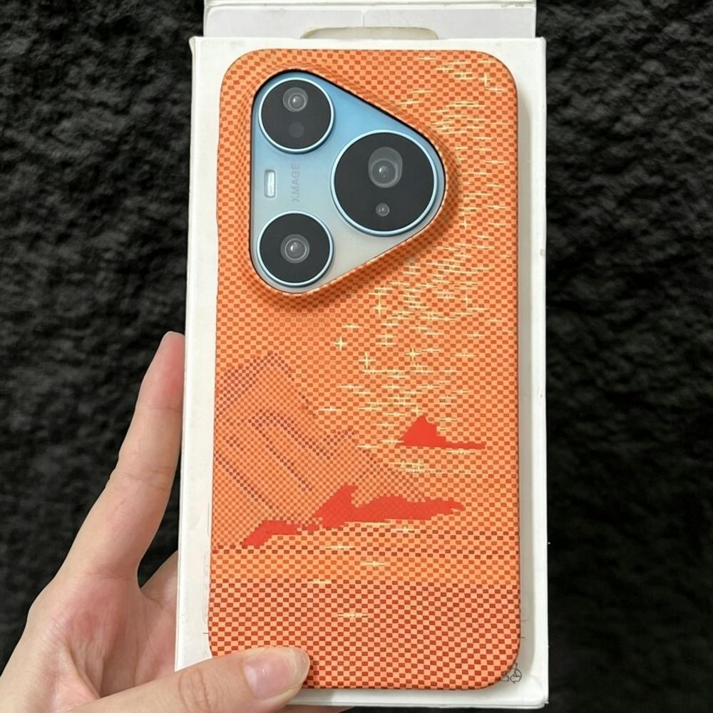 럭셔리 초슬림 PC 카본 파이버 케블라 텍스처 휴대폰  - Huawei Pura 70 리뷰 및 가격
